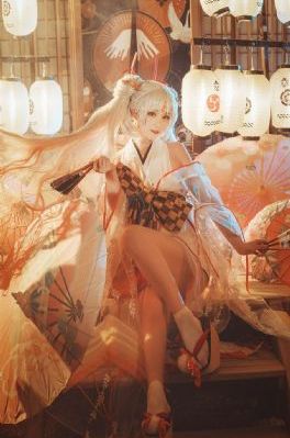 妈妈年轻的朋友_高清国产国语三级